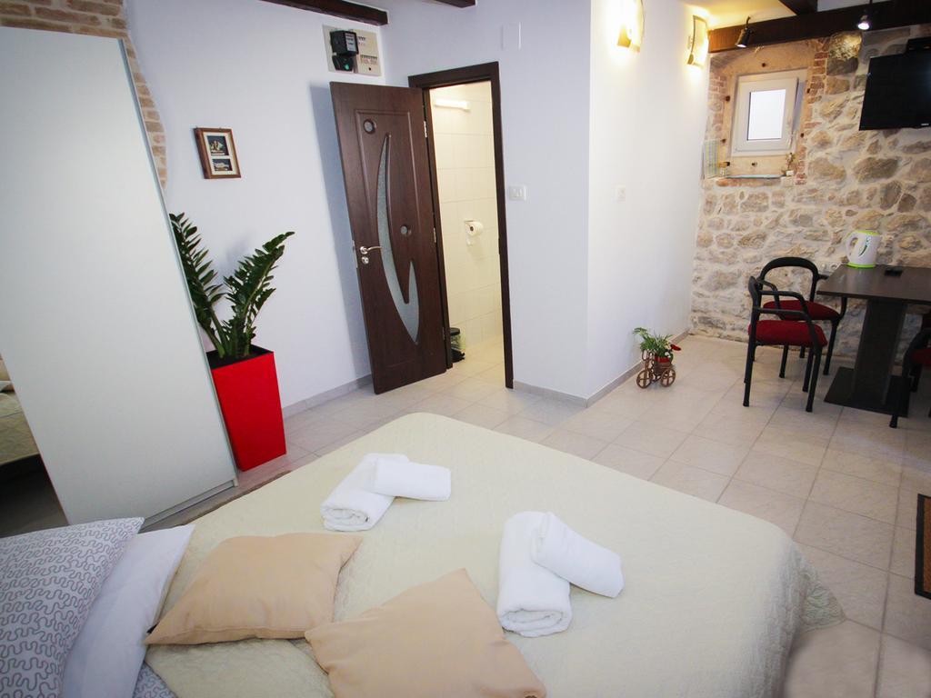 Guest House Vagabundo Imb Spalato Esterno foto