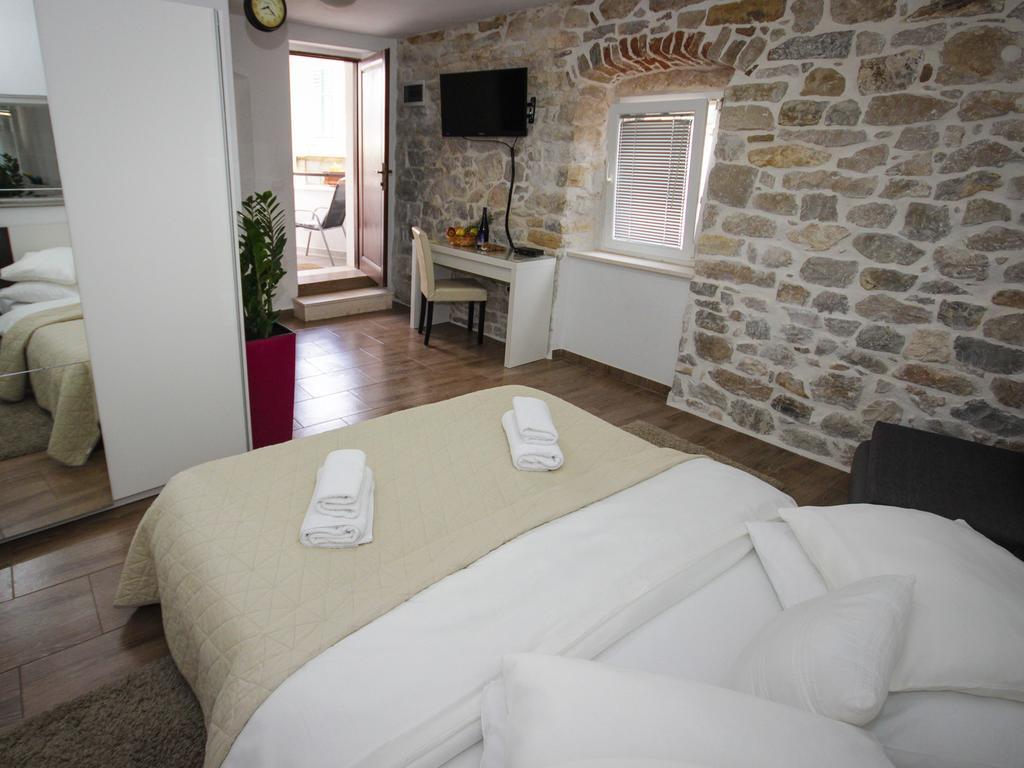 Guest House Vagabundo Imb Spalato Esterno foto