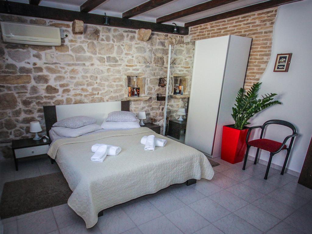 Guest House Vagabundo Imb Spalato Esterno foto